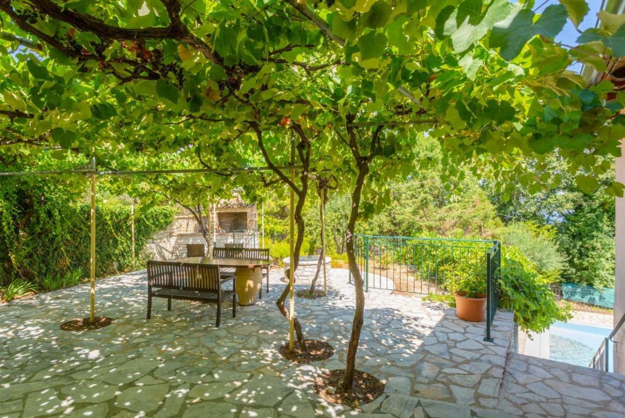 Villa Eleni Agnitsini Exterior photo